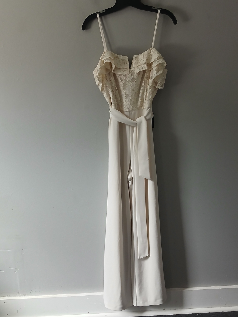 Express Women's Size Small Ruffle Lace Belted Wide-Leg Jumpsuit Ivory NWT!!!